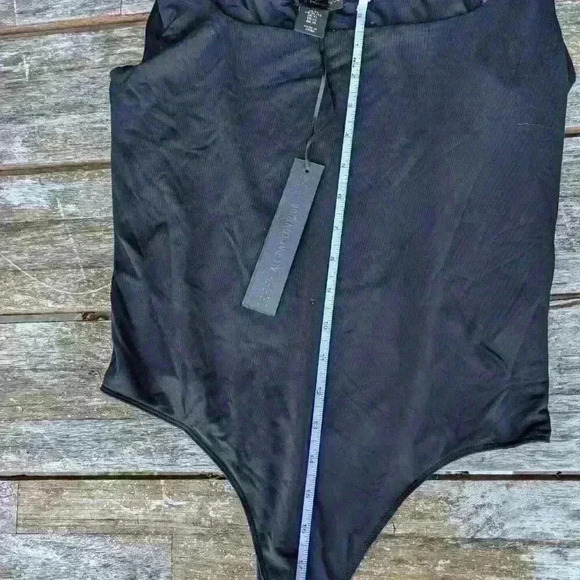 NWT House of Harlow all day contour black body suit with thong back size xl - Picture 3 of 4
